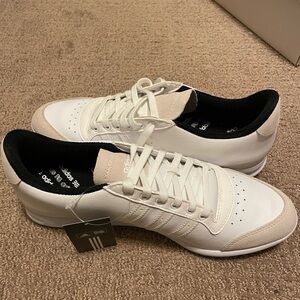 NIB Adidas Women’s White and Tan Adicross Golf Shoes